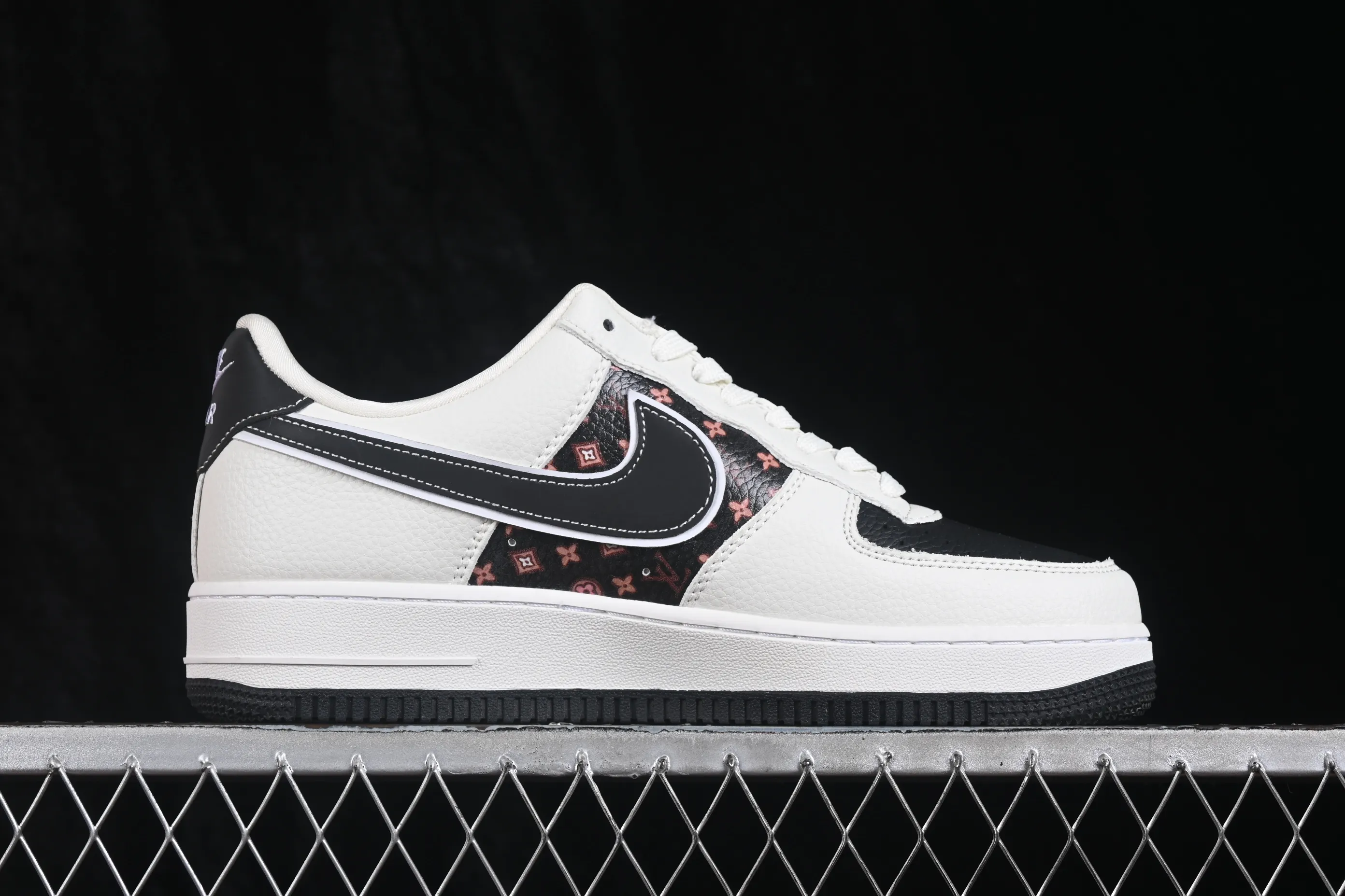 All categories Nk Air Force 1 Air Force series Nk Air Force 1 Low Air Force low-top Nike Air Force 1'07 Low Air Force 1 low-top casual sneakers WY0655-105